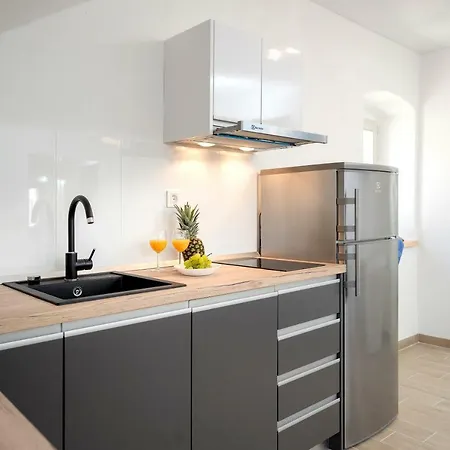 Velada Center Апартаменты Хвар