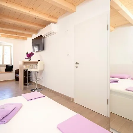 Velada Center Hvar Town