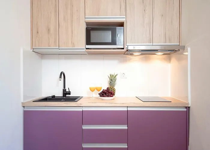 Velada Center フヴァル